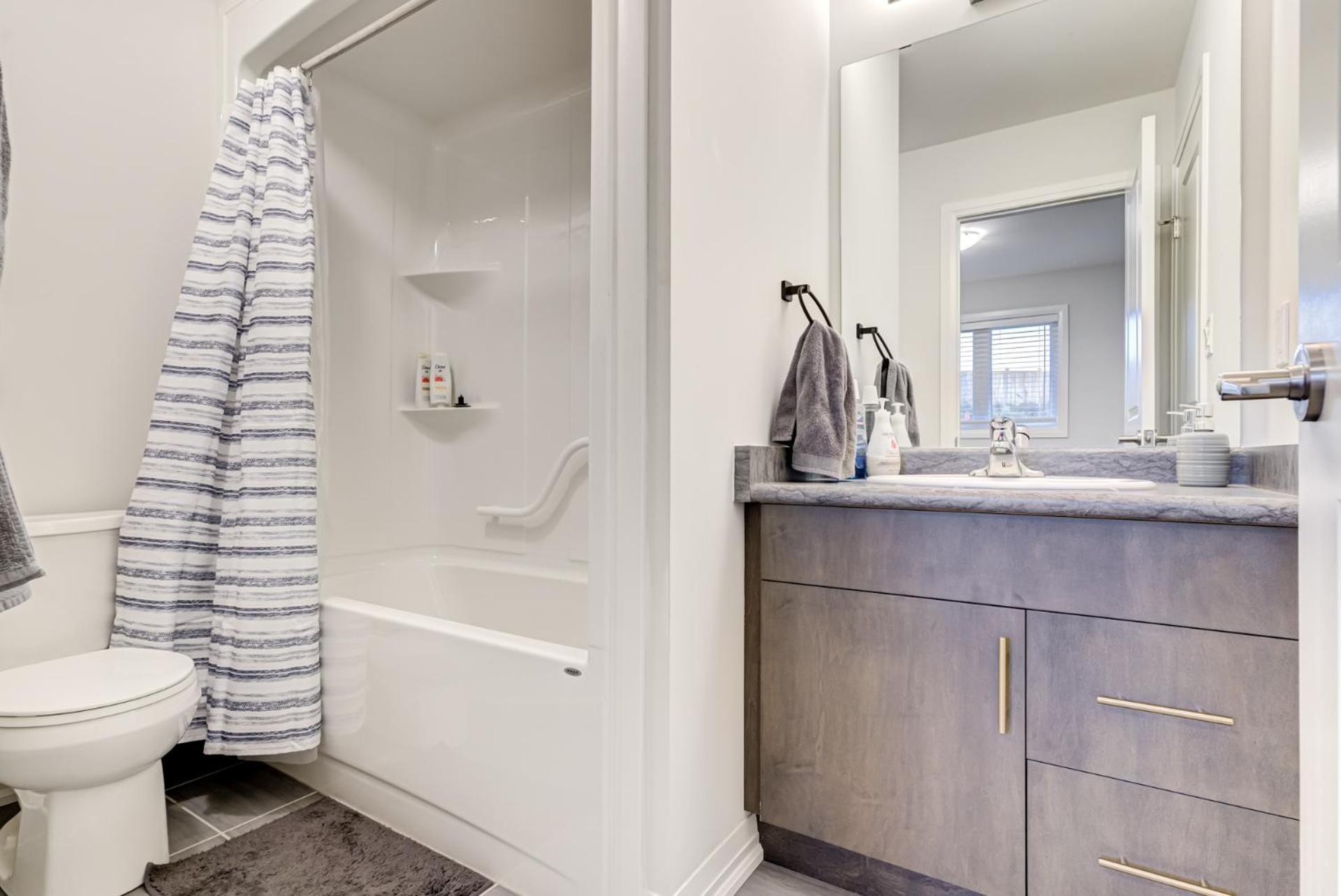 Luxury Living At The Falls - 4 Bed House Niagara Falls Esterno foto