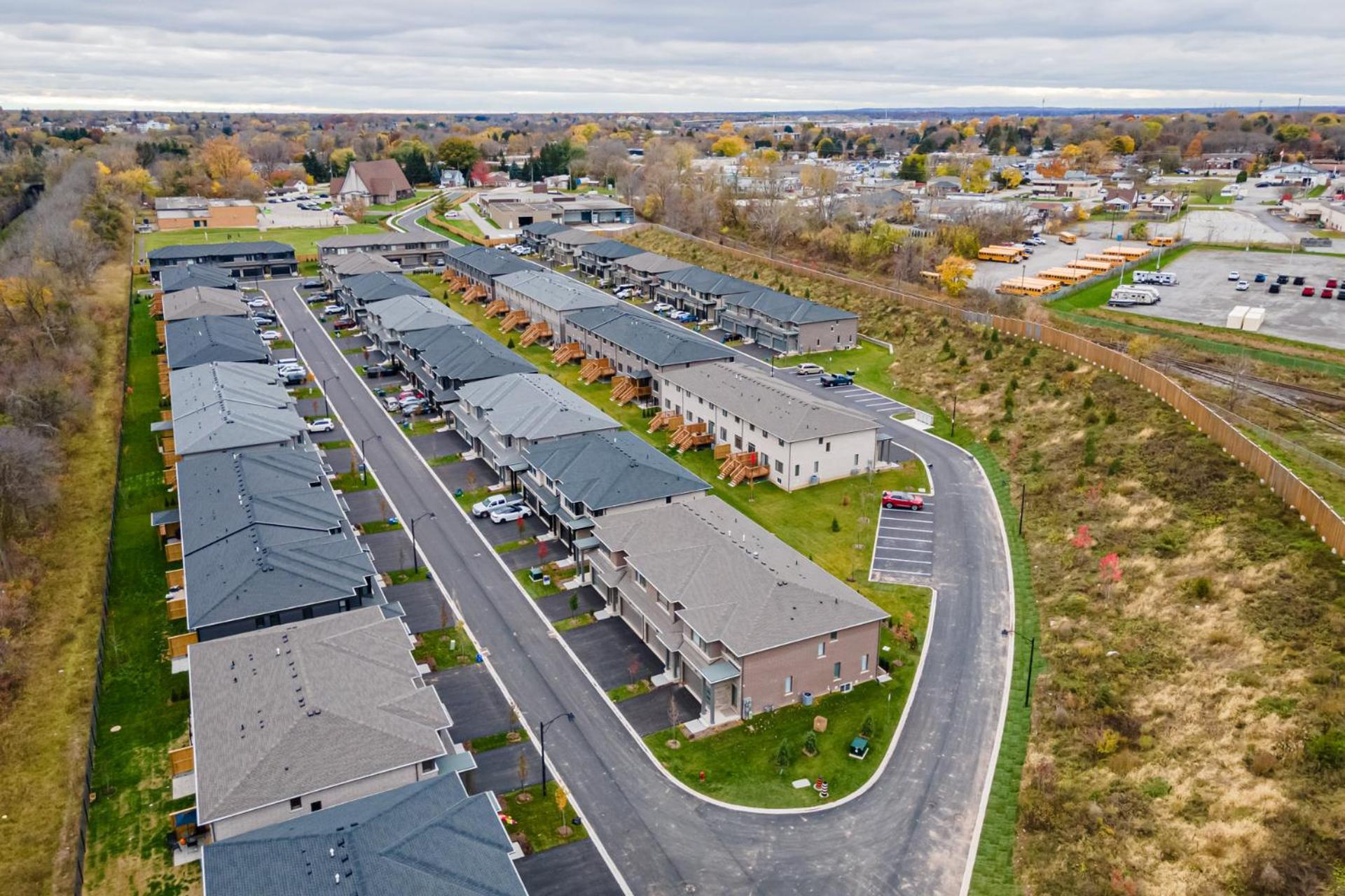 Luxury Living At The Falls - 4 Bed House Niagara Falls Esterno foto